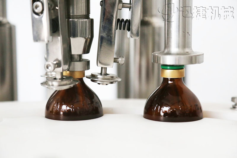 糖漿灌裝機(jī) 糖漿灌裝機(jī)